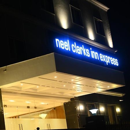 Neel Clarks Inn Express Агра Экстерьер фото